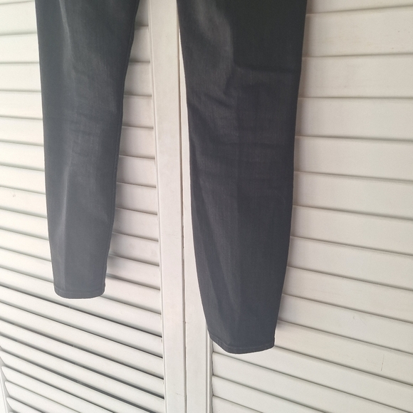 Jen7 by 7 For All Mankind Black Denim Jeans - Picture 7 of 10